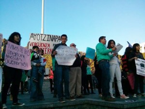 ACAMBARO-AYOTXINAPA-FOTO-EMMA-AGUADO2