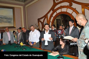CASO-KARLA-FOTO-CONGRESO-DEL-ESTADO-DE-GUANAJUATO-3