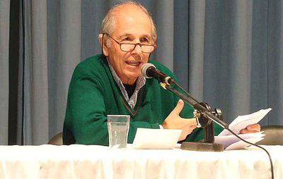 Carlos11