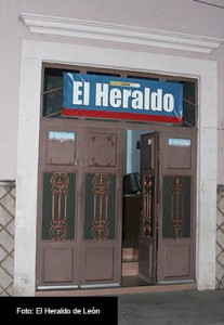 DETENCION-AGRESORES-FOTO-EL-HERALDO-DE-LEON-3