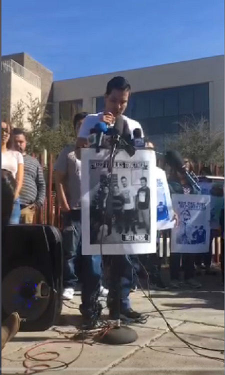 El esposo de Guadalupe: Fotograma del video de Puente Arizona.
