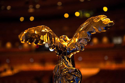  Gilberto Esparza recibió el Prix Ars Electronica 2015 en la categoría de Arte Híbrido, uno de los premios más destacados a nivel internacional en dicho rubro.  