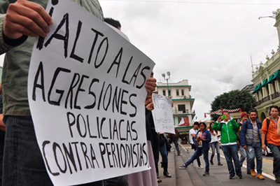 INTERIORES-AGRESIONES-A-PERIODISTAS-4