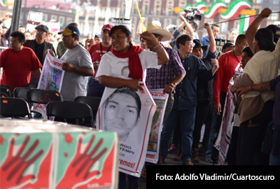 INTERIORES-EPN-AYOTZINAPA-3