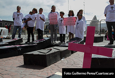 En Chimalhuacán las autoridades quieren impedir que se instalen las cruces rosas.