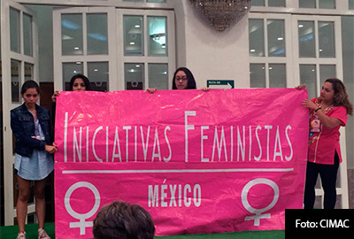 INTERIORES-FEMINISMO-4