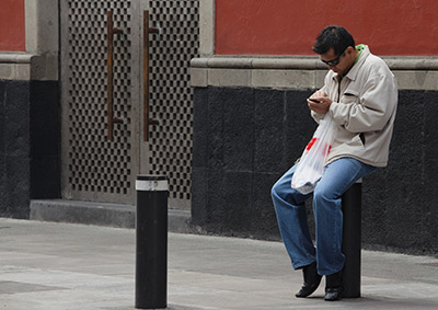 La iniciativa delitos para criminalizar la mayoría de nuestras conductas cotidianas en internet.