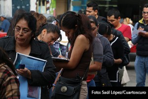 INTERIORES-MUJER-DESEMPLEO-3