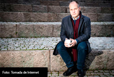 El ministro sueco, Morgan Johansson, señala que los culpables de la crisis migratoria son Londres y París por no asumir la responsabilidad de aceptar a los demandantes de asilo.
