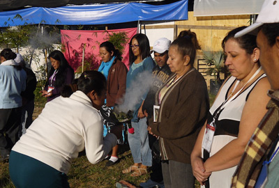 Los autocuidados son política. Las madres de los y las desaparecidos acuden a talleres que les permiten sanar su dolor.