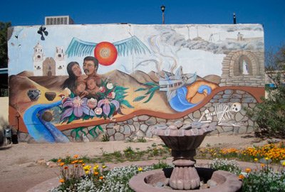 El “Barrio Viejo” donde se ubicaba “La Pilita” ha sufrido una paulatina transformación;  los norteamericanos se han volcado a comprar las casas de adobe para restaurarlas y vivir ahí.  