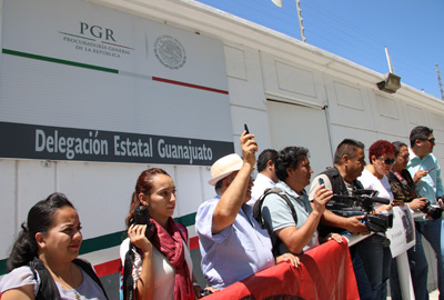 Periodistas de Guanajuato se suman al repudio por ataques a Rubén Espinosa, Nadia Vera y tres mujeres que los acompañaban.