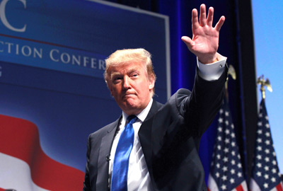 Trump tiene alrededor de 28 por ciento de respaldo entre los republicanos, sus correligionarios, el doble de los seguidores de su adversario más cercano para las por 14 por ciento del exgobernador de Florida Jeb Bush.