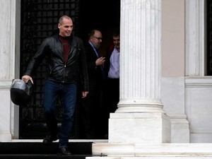 INTERIORES-Yanis-Varoufakis-2