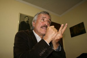 LIDER-COLOMBIANO-FOTO-TOMADA-DE-INTERNET-2