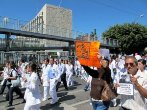 MARCHA-MEDICOS-FOTO-GERARDO-M-GARCIA-12