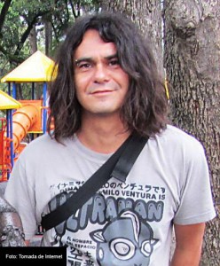 MAXWELL-FOTO-TOMADA-DE-INTERNET-7