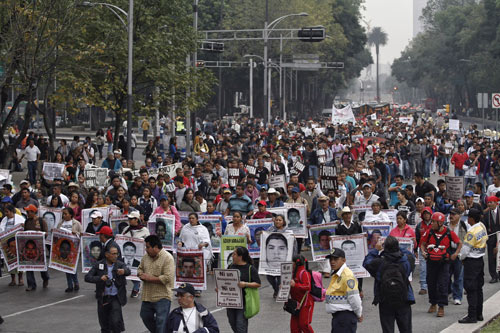 Marcha_Ayotzinapa-4