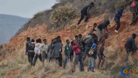 Fotograma del video Patrick Gildas. inmigrante. 