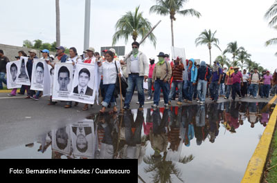 La demanda sigue siendo la misma: "Vivos se los llevaron, vivos los queremos". 