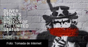 OLIVER-STONE-FOTO-TOMADA-DE-INTERNET-2-WEB