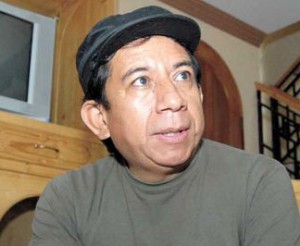 OSCAR-OLIVERA-GUERRA-DE-AGUA-(3)
