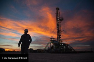 PETROLEO-FOTO-TOMADA-DE-INTERNET-5