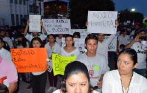 PIDEN-RENUNCIA-DE-BOTELLO-FOTO-CRONICA-GTO-MARIO-ARMAS-8