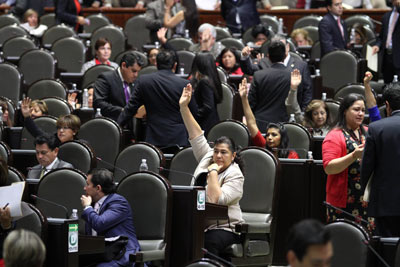 Senadores y diputados deben informar sobre las remuneraciones completas que reciben. 
