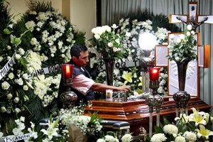 VIOLENCIA-CONTRA-COMUNICADORES-sepelio-Victor-Manuel-Baez-VERACRUZ--FOTO-CUARTOSCURO-FELIX-MARQUEZ-6